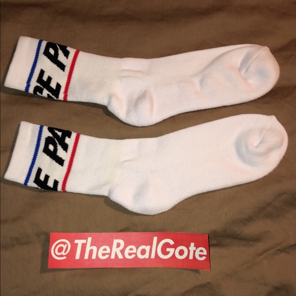 Palace Socks | White Socks | PRICE DROP MAY 2021 - Picture 2 of 3